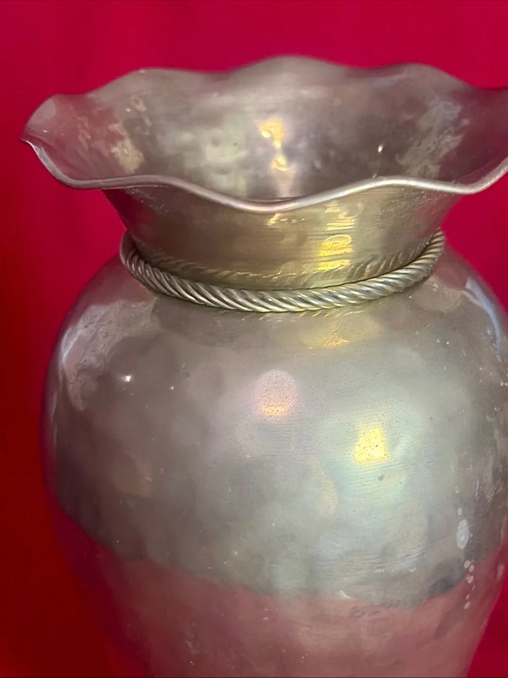 VTG Hammered Brass Vase Rope Twist Accent Wavy Rim Handmade 9
